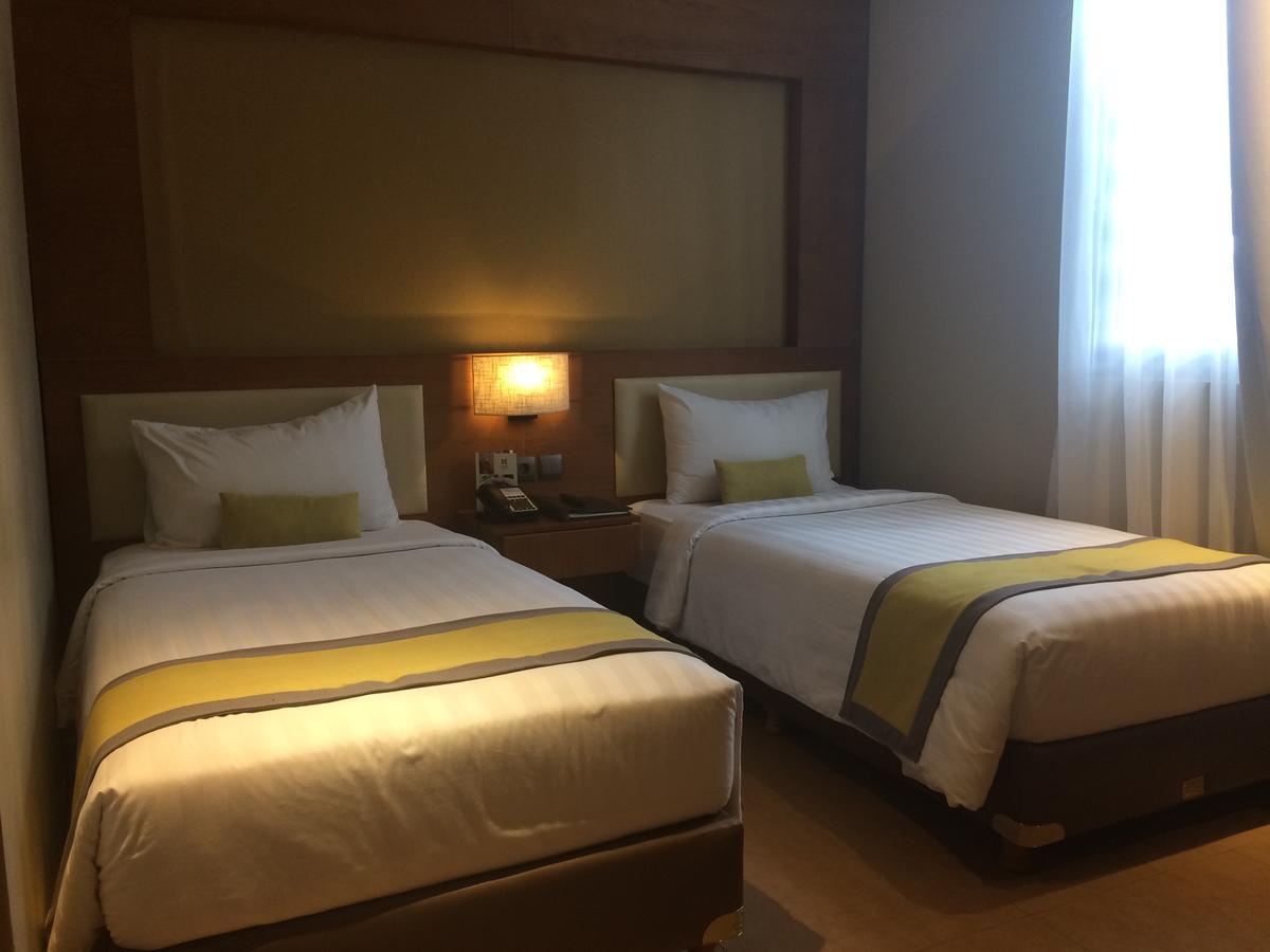 Sotis Residence Pejompongan Jakarta Buitenkant foto